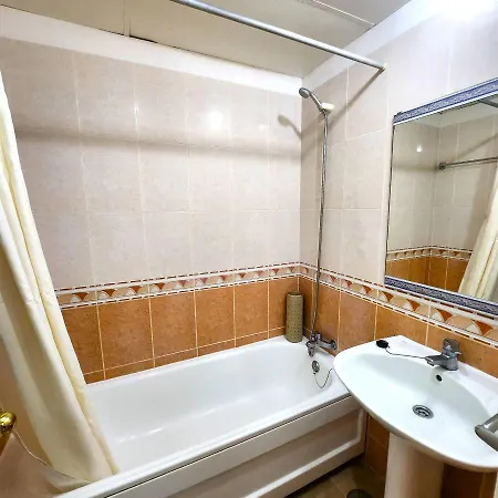 In Castle Harbour, Cristianos C003 Лос Кристианос